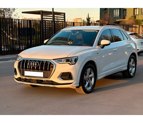 Audi Q3 - 1